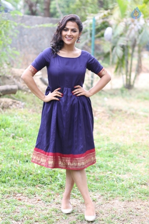 Vikram Vedha Tamil Movie Photos Photo 6 of 37