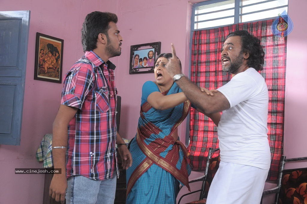 Vilayada Vaa Tamil Movie Stills - 4 / 46 photos