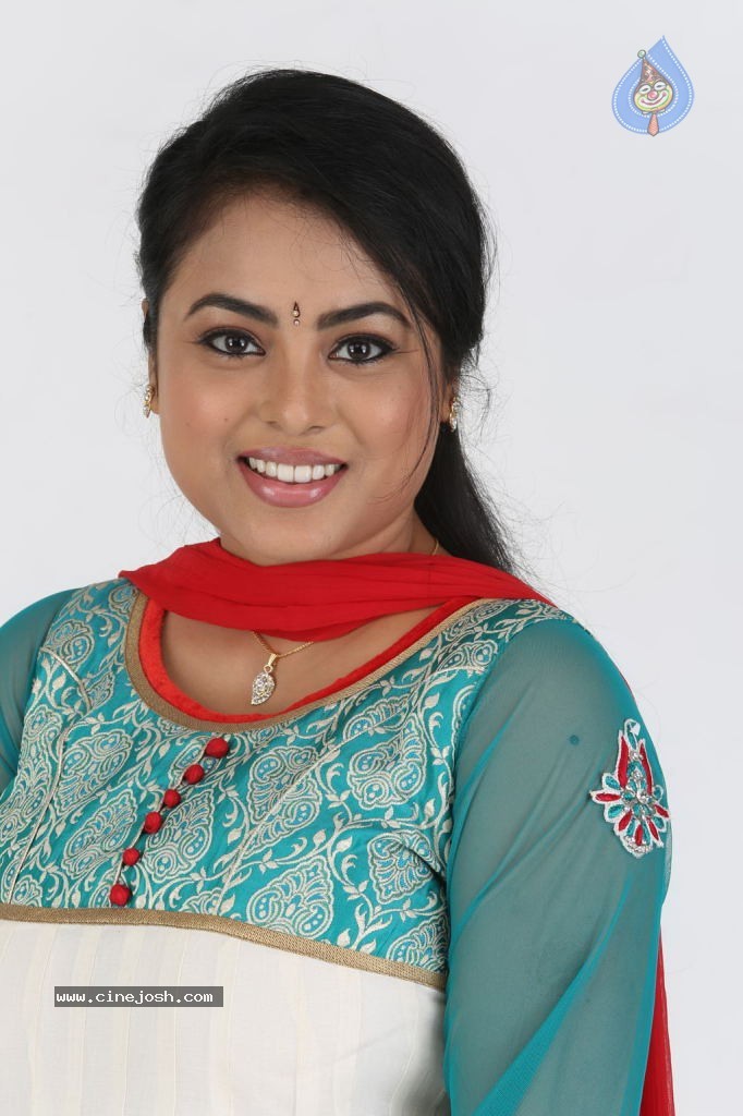 Villangam Tamil Movie Stills - 6 / 58 photos