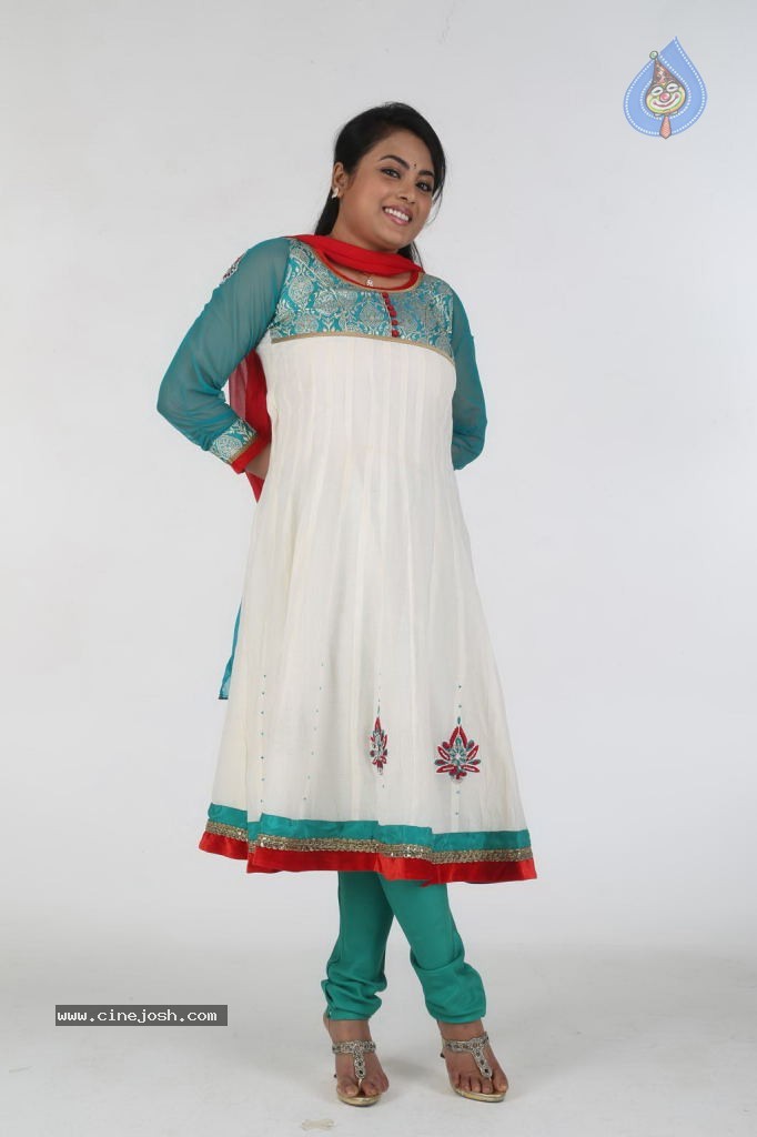 Villangam Tamil Movie Stills - 26 / 58 photos