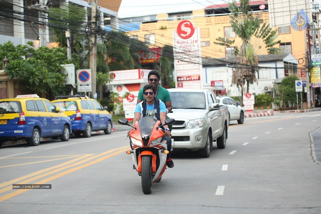 Vinodam 100 Percent Movie Photos - 7 / 14 photos