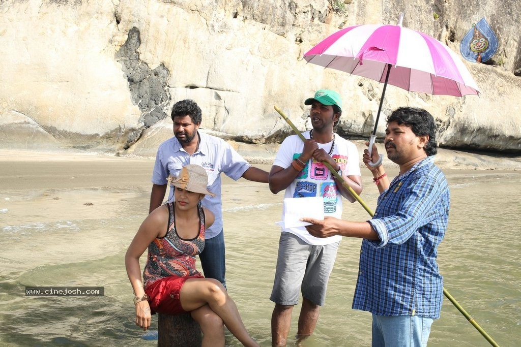 Vinodam 100 Percent Movie Stills - 12 / 30 photos