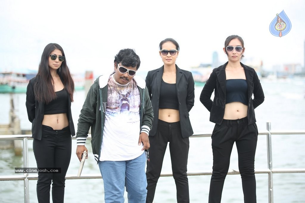 Vinodam 100 Percent Movie Stills - 14 / 30 photos