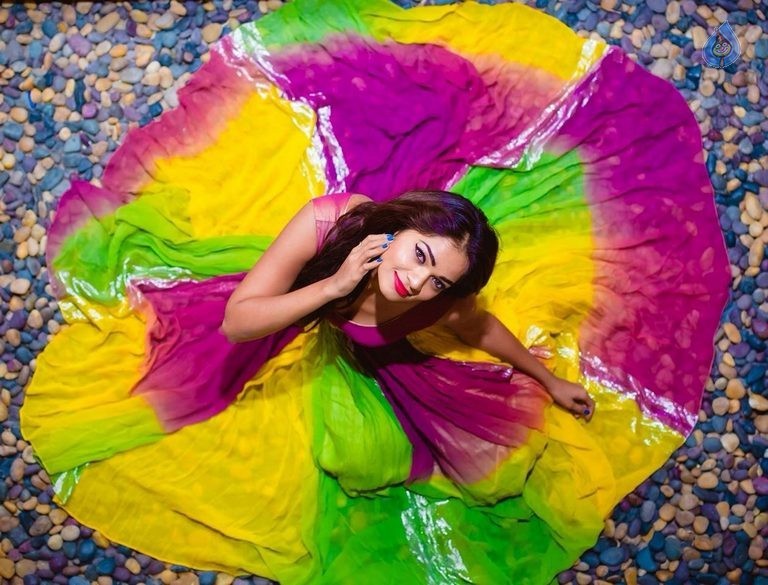 Vinodam 100 Percent New Photos - 16 / 19 photos