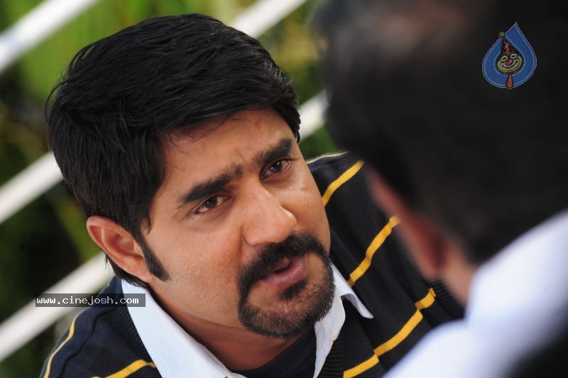 Virodhi Movie Stills - 27 / 79 photos
