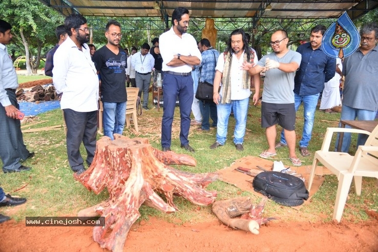 Vishnu Manchu To Host Wood Carving Artists Live Work Jnana In Tirupati - 2 / 17 photos