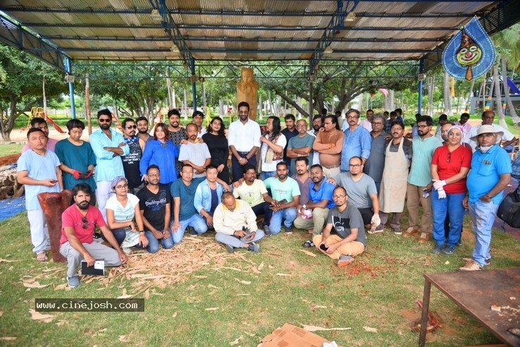 Vishnu Manchu To Host Wood Carving Artists Live Work Jnana In Tirupati - 4 / 17 photos