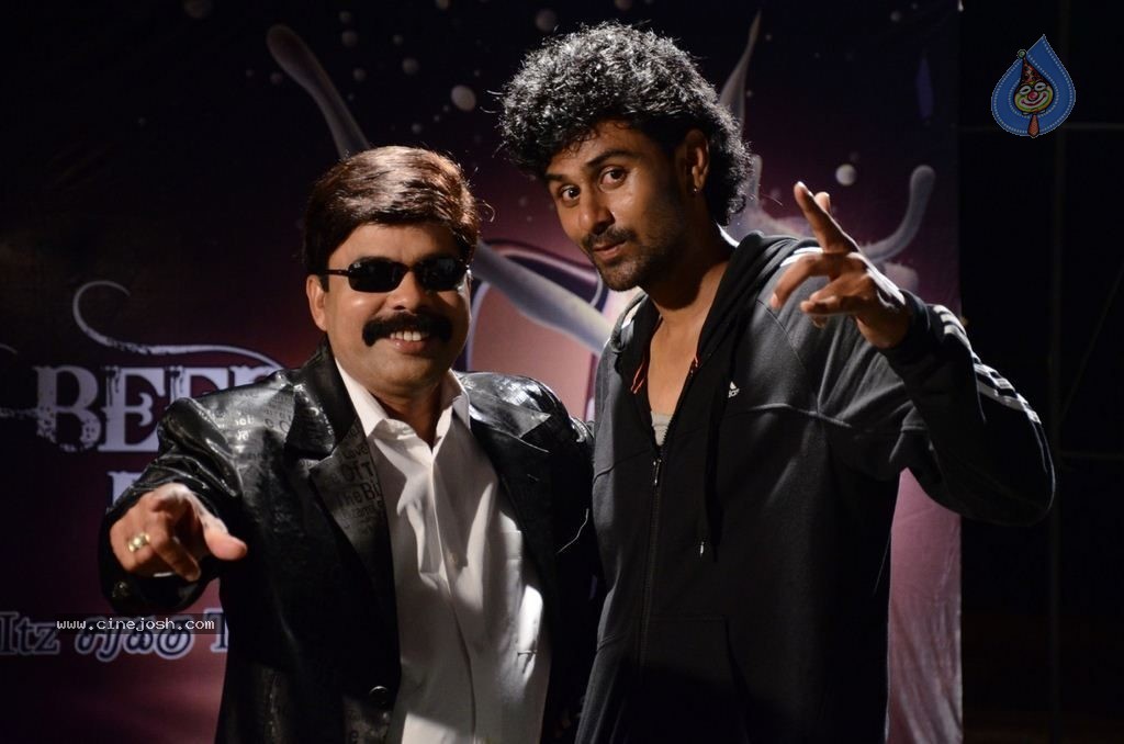 Vizhi Moodi Yosithal Tamil Movie Stills - 38 / 42 photos