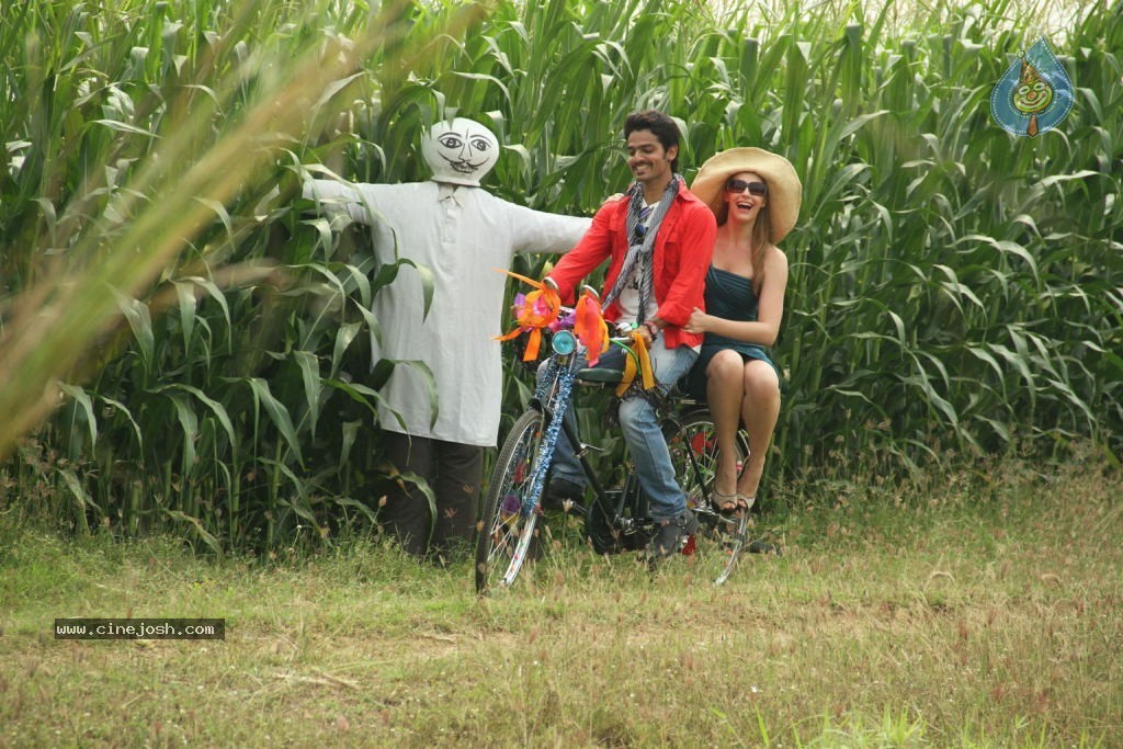 Welcome Obama Movie Hot Stills - 73 / 83 photos