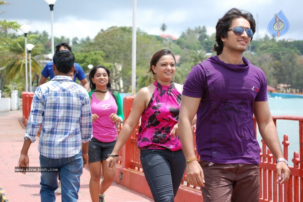 What Happen 6 to 6 Movie Stills - 24 / 82 photos
