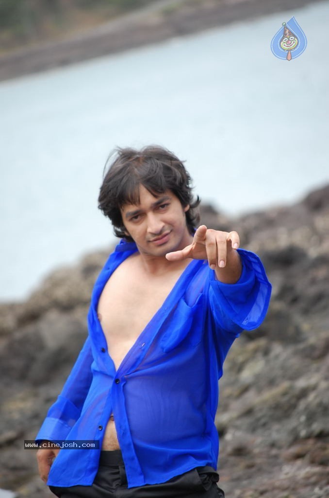 What Happen 6 to 6 Movie Stills - 47 / 82 photos