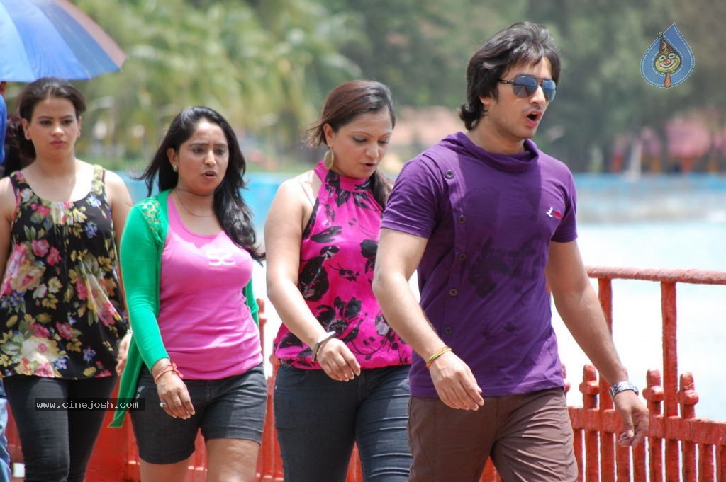 What Happen 6 to 6 Movie Stills - 58 / 82 photos