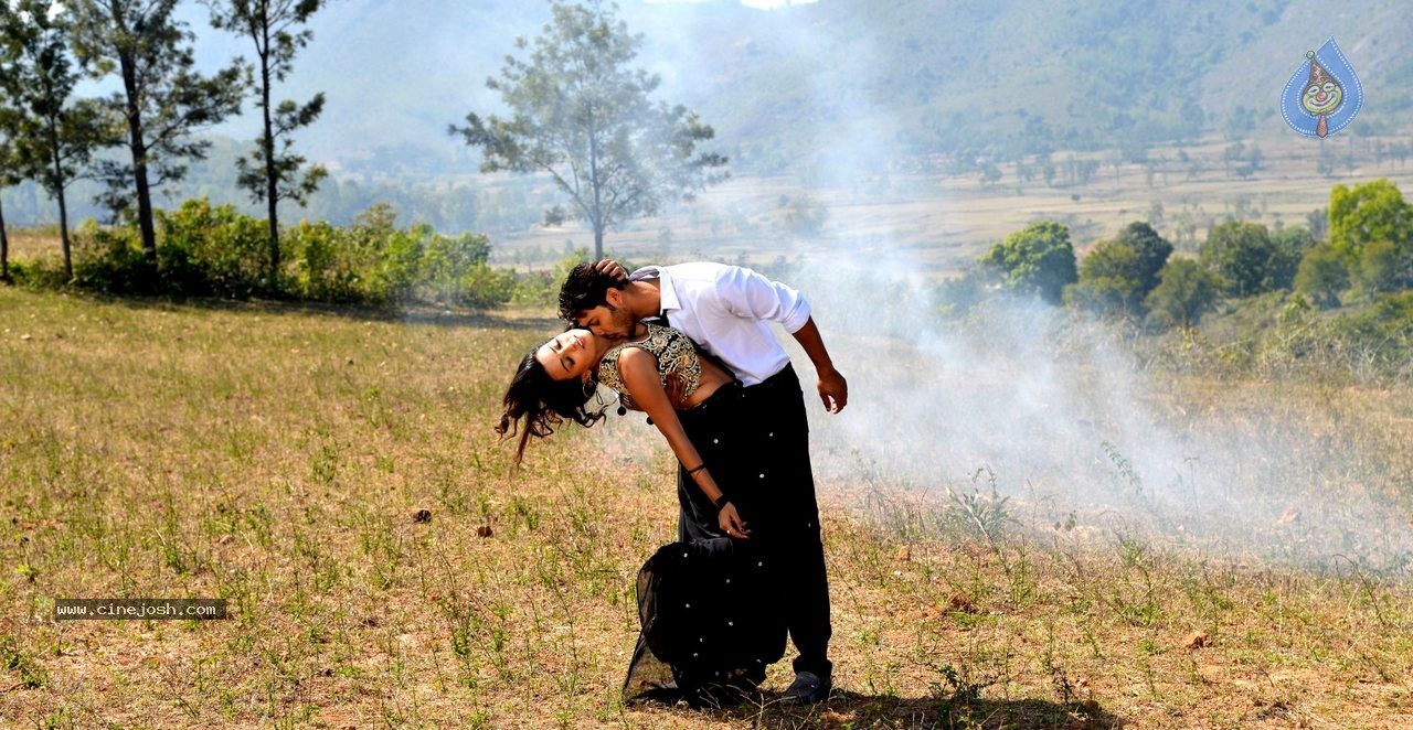 Where is Vidyabalan Movie Gallery - 17 / 109 photos