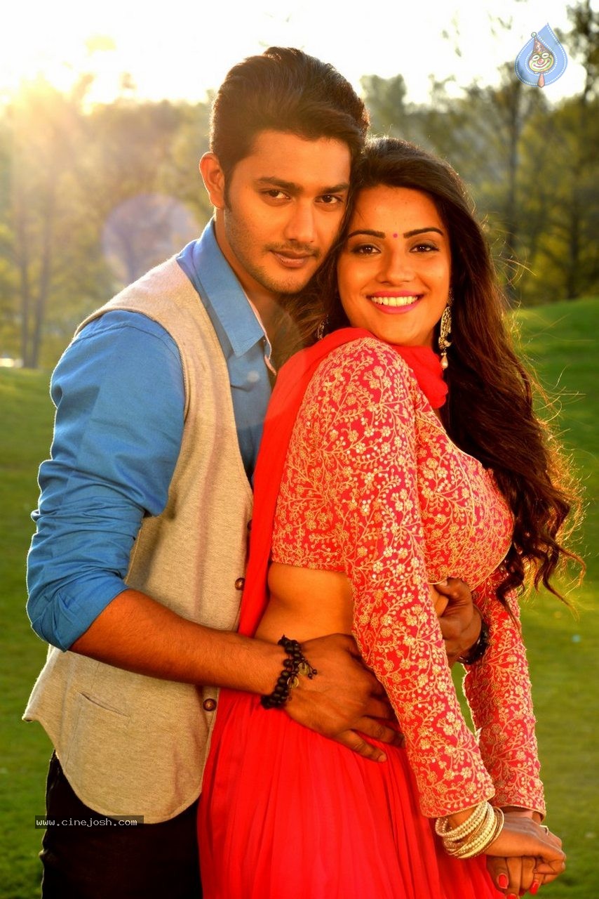 Where is Vidyabalan Movie Gallery - 25 / 109 photos