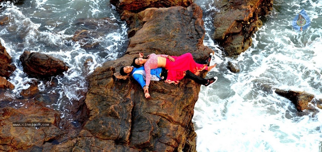 Where is Vidyabalan Movie Gallery - 47 / 109 photos