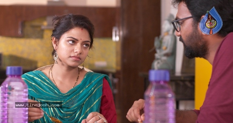 Wife I Movie Stills - 3 / 9 photos