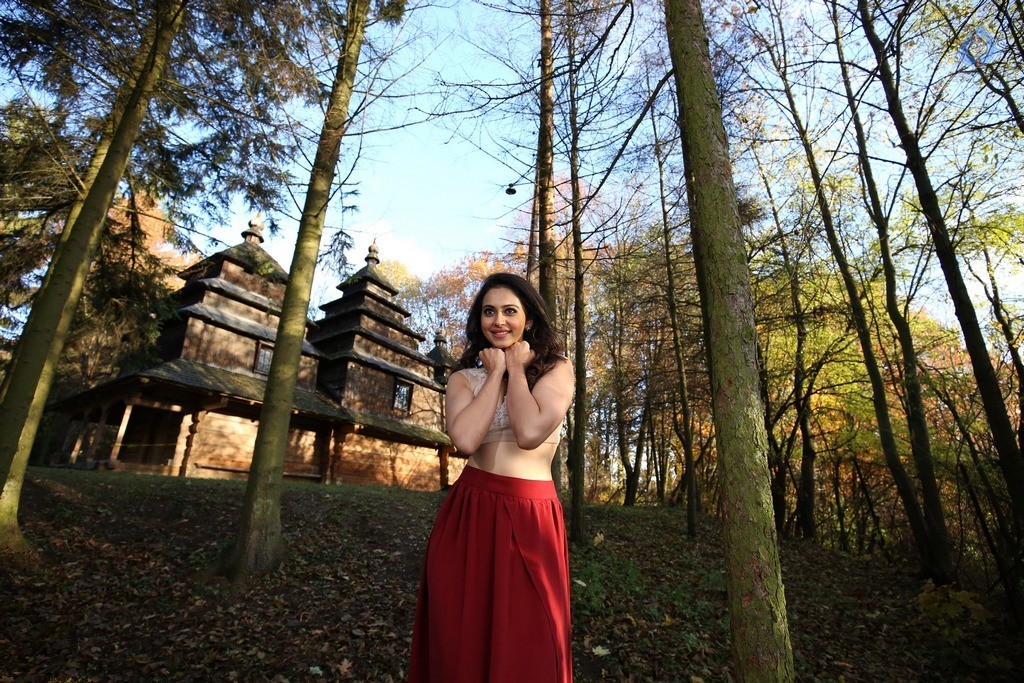 Winner Release Date Posters and New Photos - 5 / 12 photos