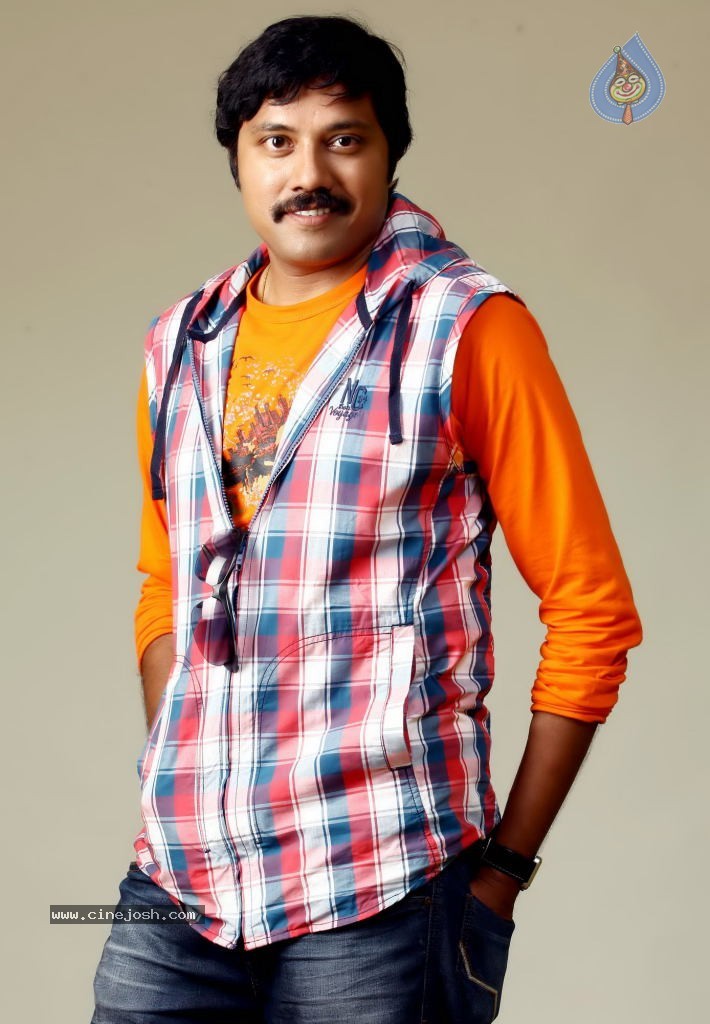 X Girl Friend Stills n Walls - 42 / 76 photos