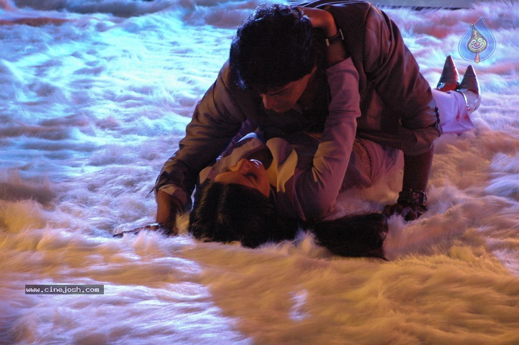 XYZ Movie Hot Stills - 18 / 39 photos