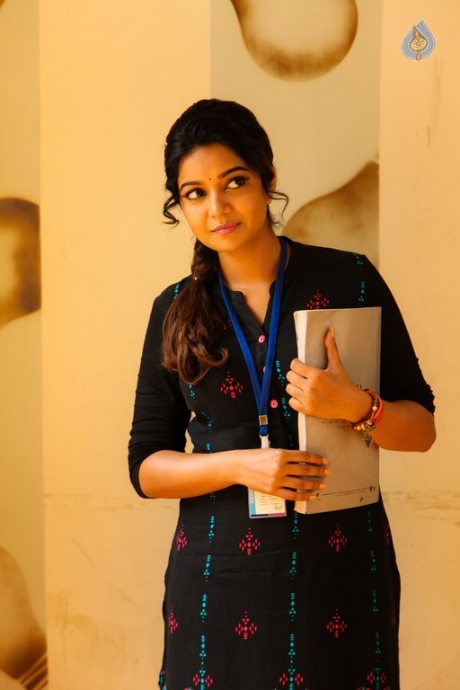 Yaakkai Tamil Movie Photos - 42 / 63 photos