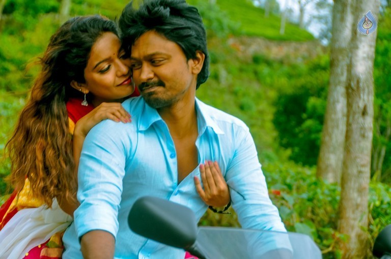 Yaakkai Tamil Movie Photos - 52 / 63 photos