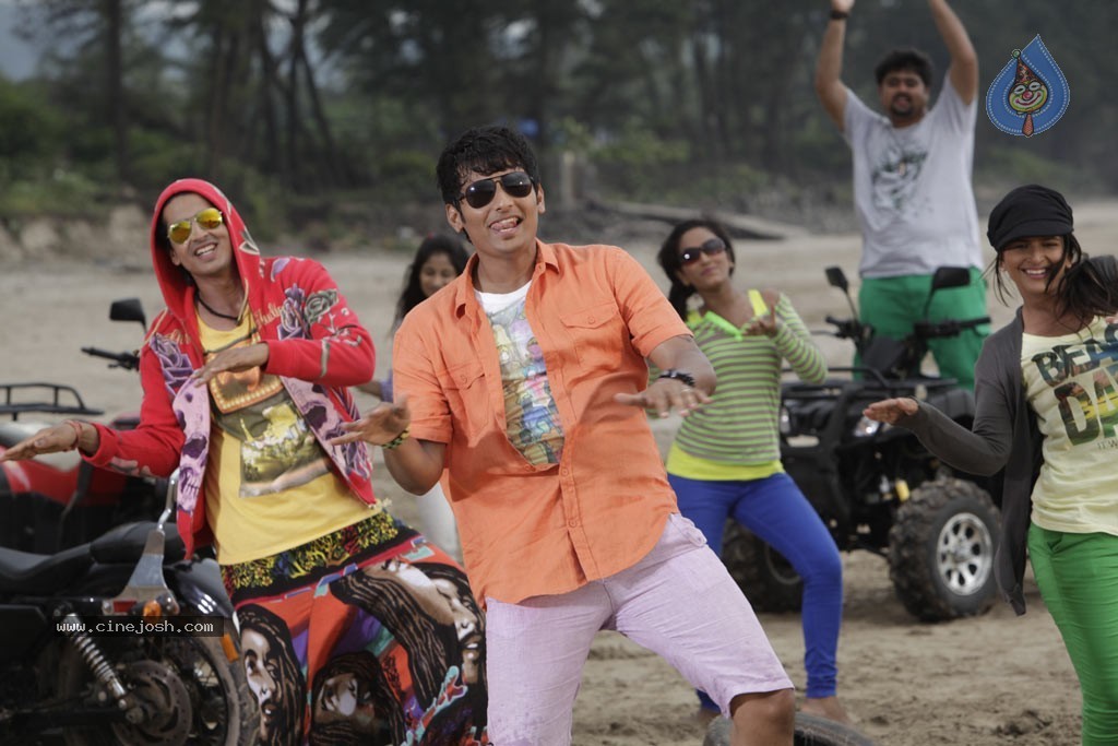 Yaan Tamil Movie New Stills - 6 / 31 photos