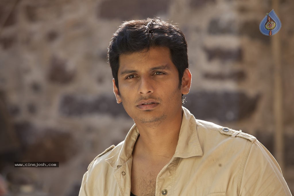 Yaan Tamil Movie New Stills - 12 / 31 photos
