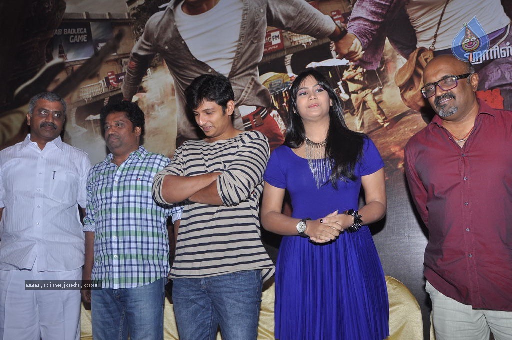 Yaan Tamil Movie Stills - 30 / 46 photos