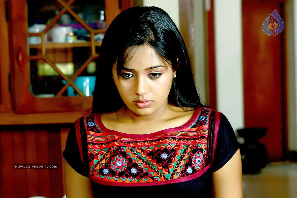Yaar Ival Tamil Movie Stills - 3 / 27 photos