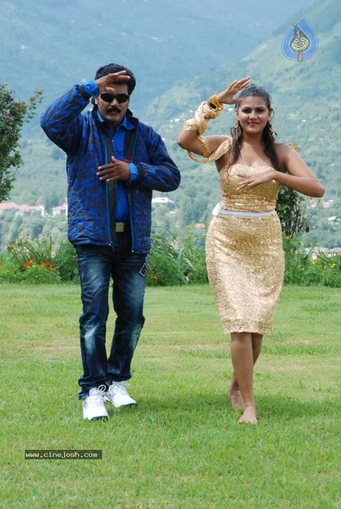 Yaarathu Tamil Movie Hot Stills - 5 / 40 photos