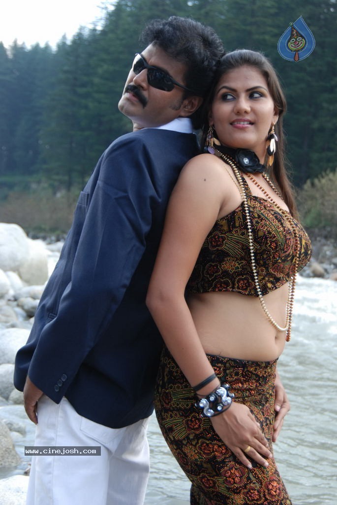 Yaarathu Tamil Movie Hot Stills - 10 / 40 photos