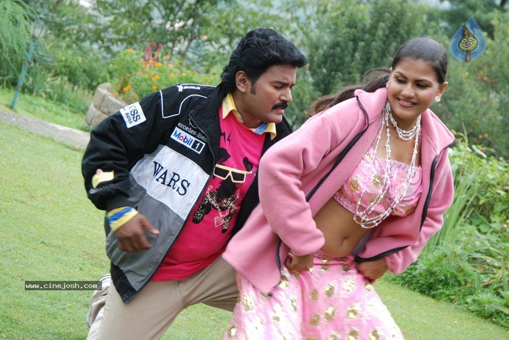 Yaarathu Tamil Movie Hot Stills - 12 / 40 photos