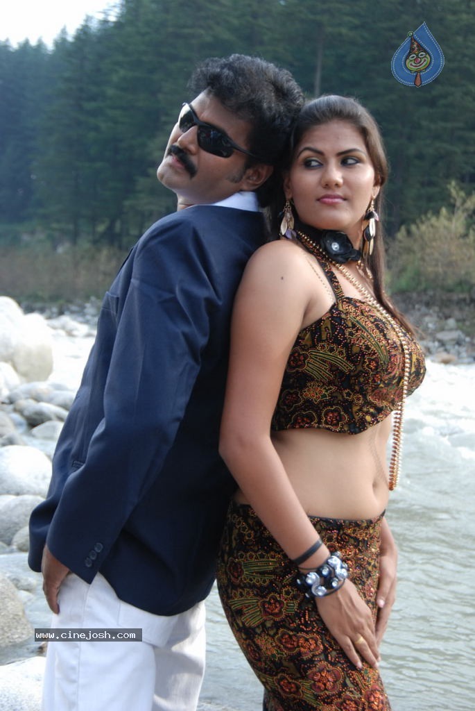 Yaarathu Tamil Movie Hot Stills - 23 / 40 photos