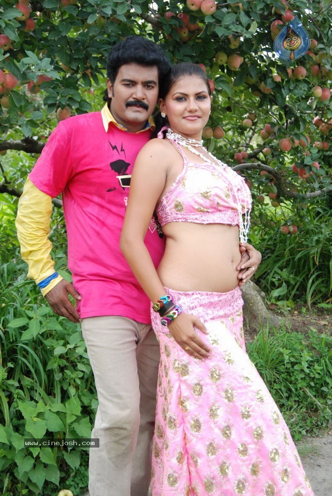 Yaarathu Tamil Movie Hot Stills - 25 / 40 photos