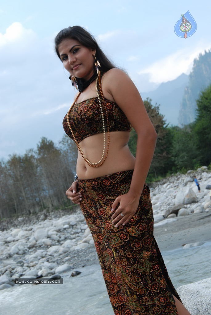 Yaarathu Tamil Movie Hot Stills - 40 / 40 photos