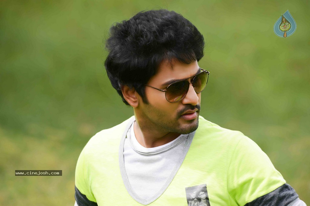 Yamaleela 2 Movie New Pics - 21 / 35 photos