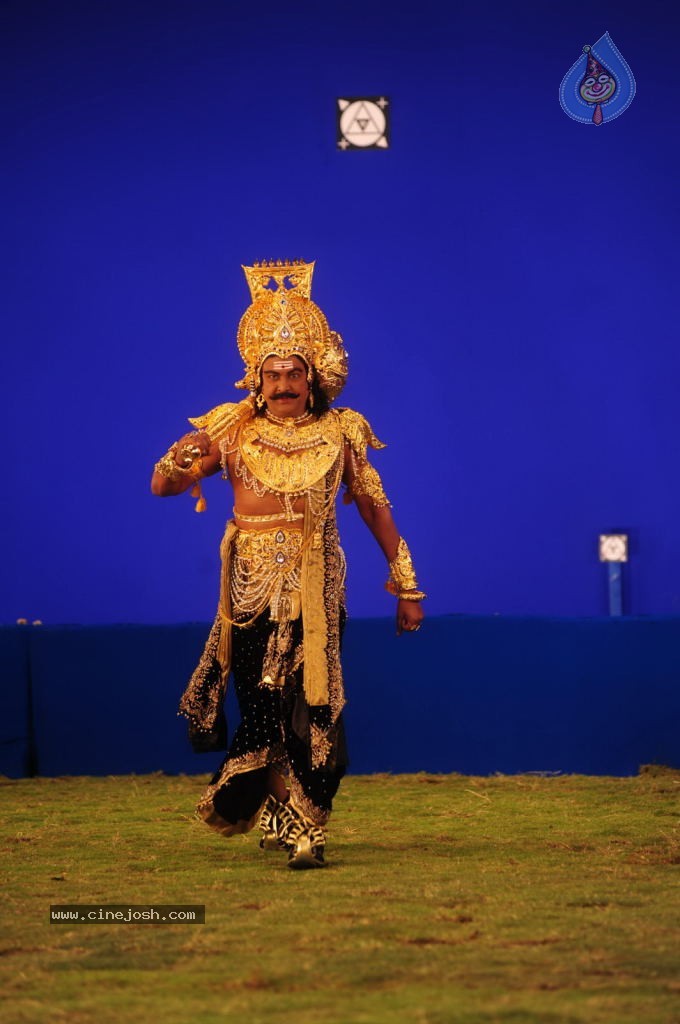 Yamaleela 2 Movie Stills - 25 / 41 photos