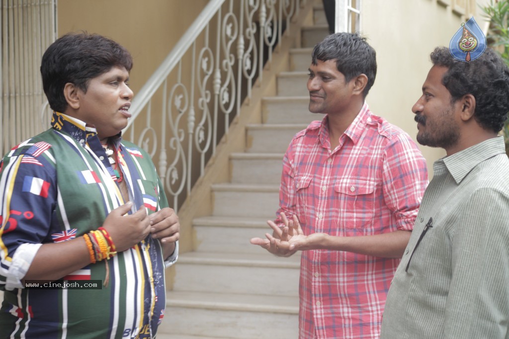 Yamini Chandrasekhar Movie New Stills - 29 / 60 photos