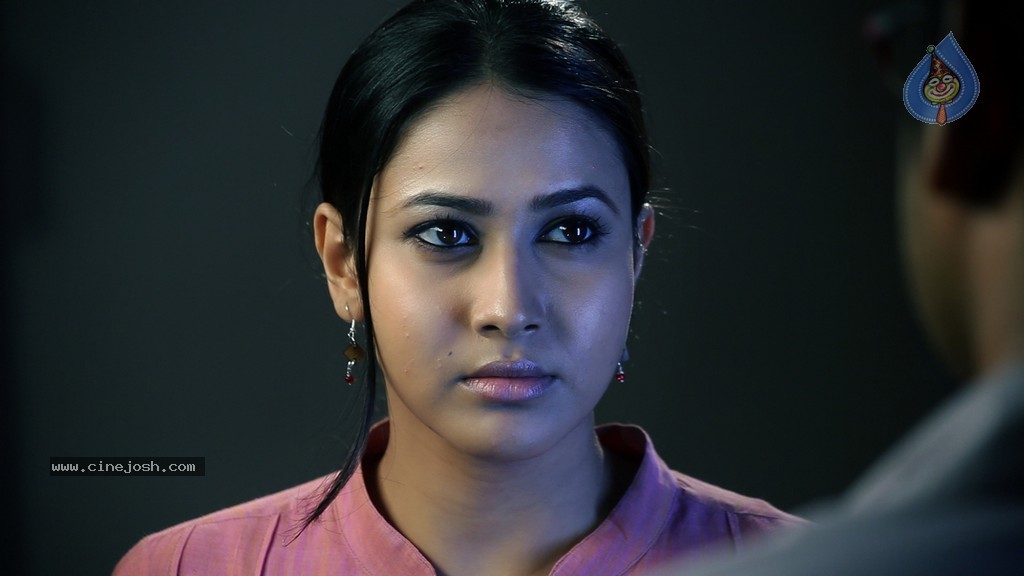 Yamini Chandrasekhar Movie Stills - 9 / 97 photos