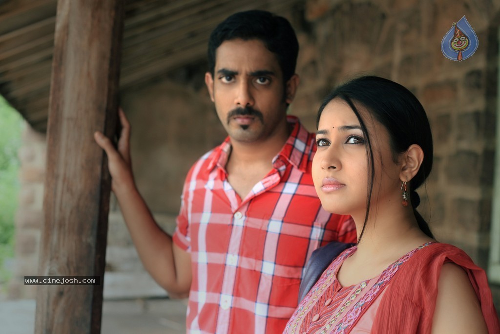 Yamini Chandrasekhar Movie Stills - 84 / 97 photos