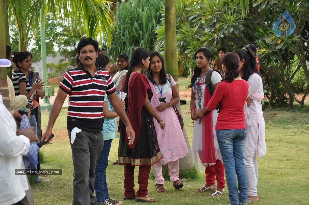Yamuna Tamil Movie Stills - 12 / 75 photos