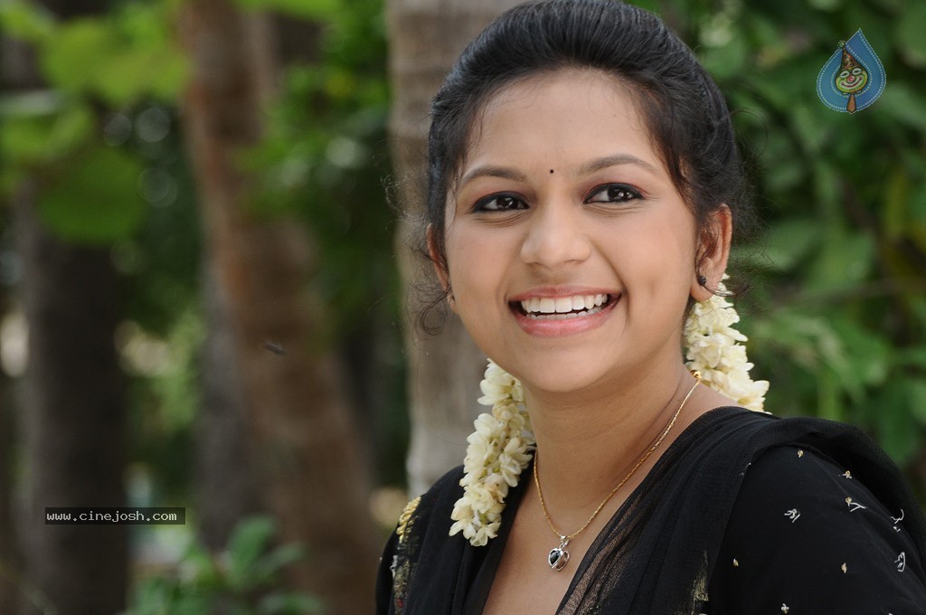 Yamuna Tamil Movie Stills - 25 / 75 photos