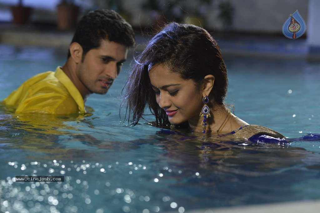 Yavvanam Oka Fantasy Movie Stills - 5 / 11 photos