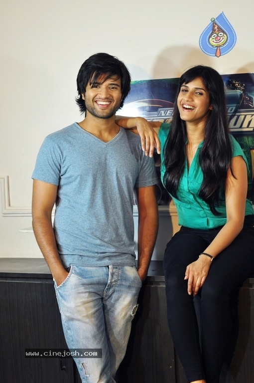 Ye Mantram Vesave Movie Stills - 15 / 21 photos