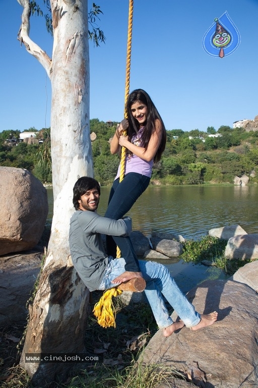 Ye Mantram Vesave Movie Stills - 17 / 21 photos