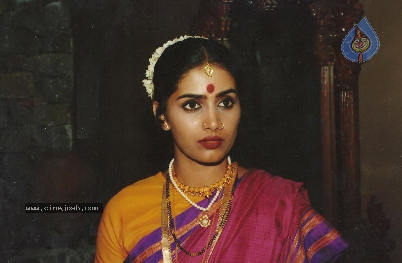 Yellamma Movie Stills - 4 / 26 photos