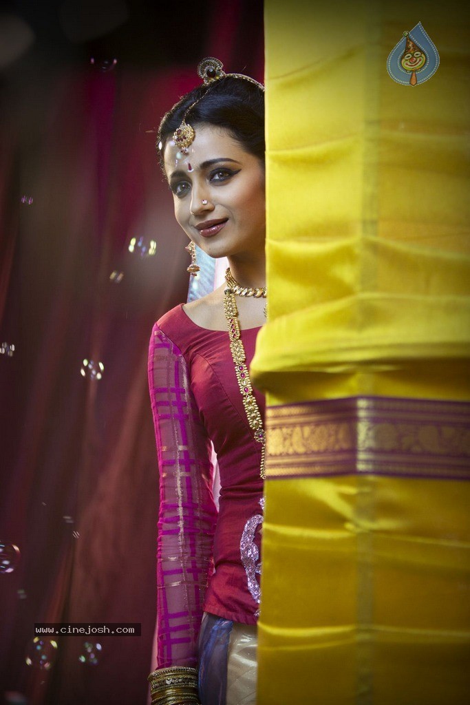 Yennai Arindhaal Tamil Movie New Photos - 16 / 58 photos