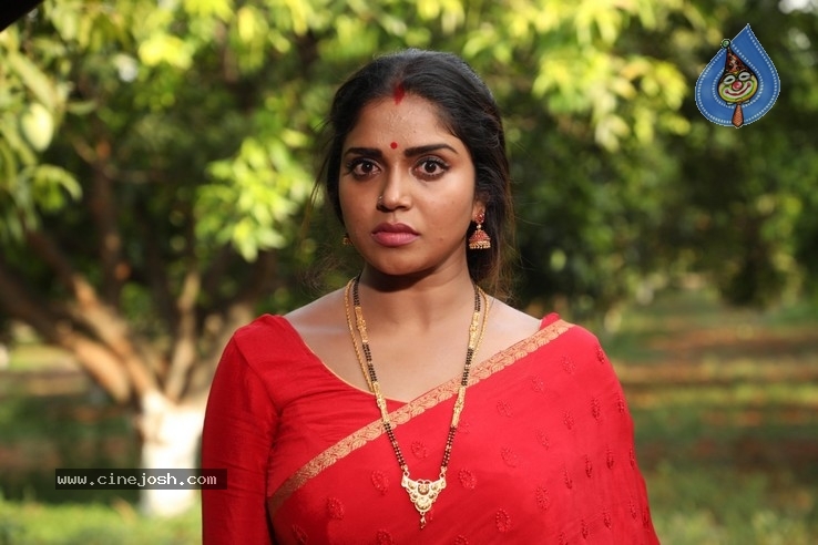 Yerra Cheera Movie Stills - 6 / 9 photos