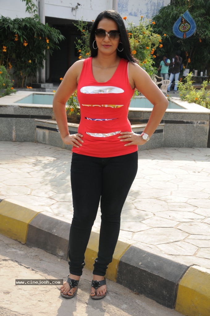 Yuddam Movie Latest Stills - 90 / 152 photos