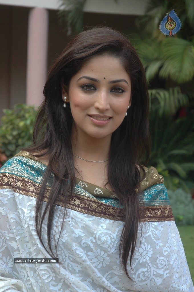 Yuddam Movie New Stills - 18 / 27 photos